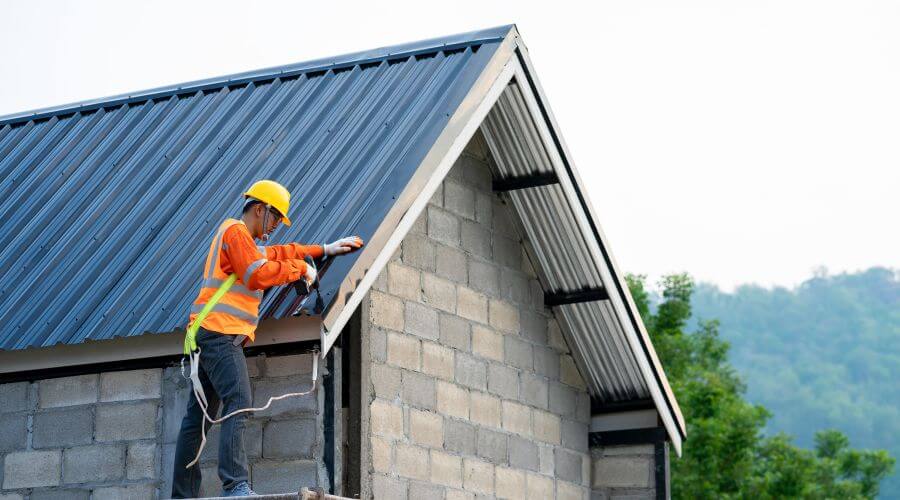 Professional gutter cleaning in Fort Mitchell, AL
